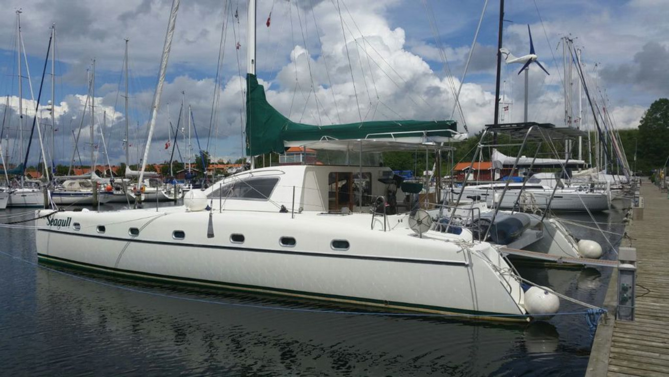 yachtueberfuehrung_Katamaran